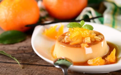 Panna cotta s kokosem a pomerančovou omáčkou
